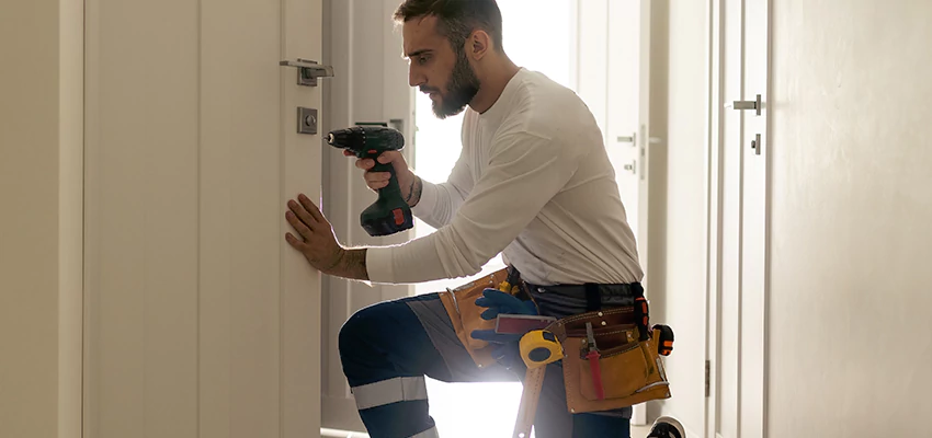 Mailbox Lock Installation Expert in La Quinta, California
